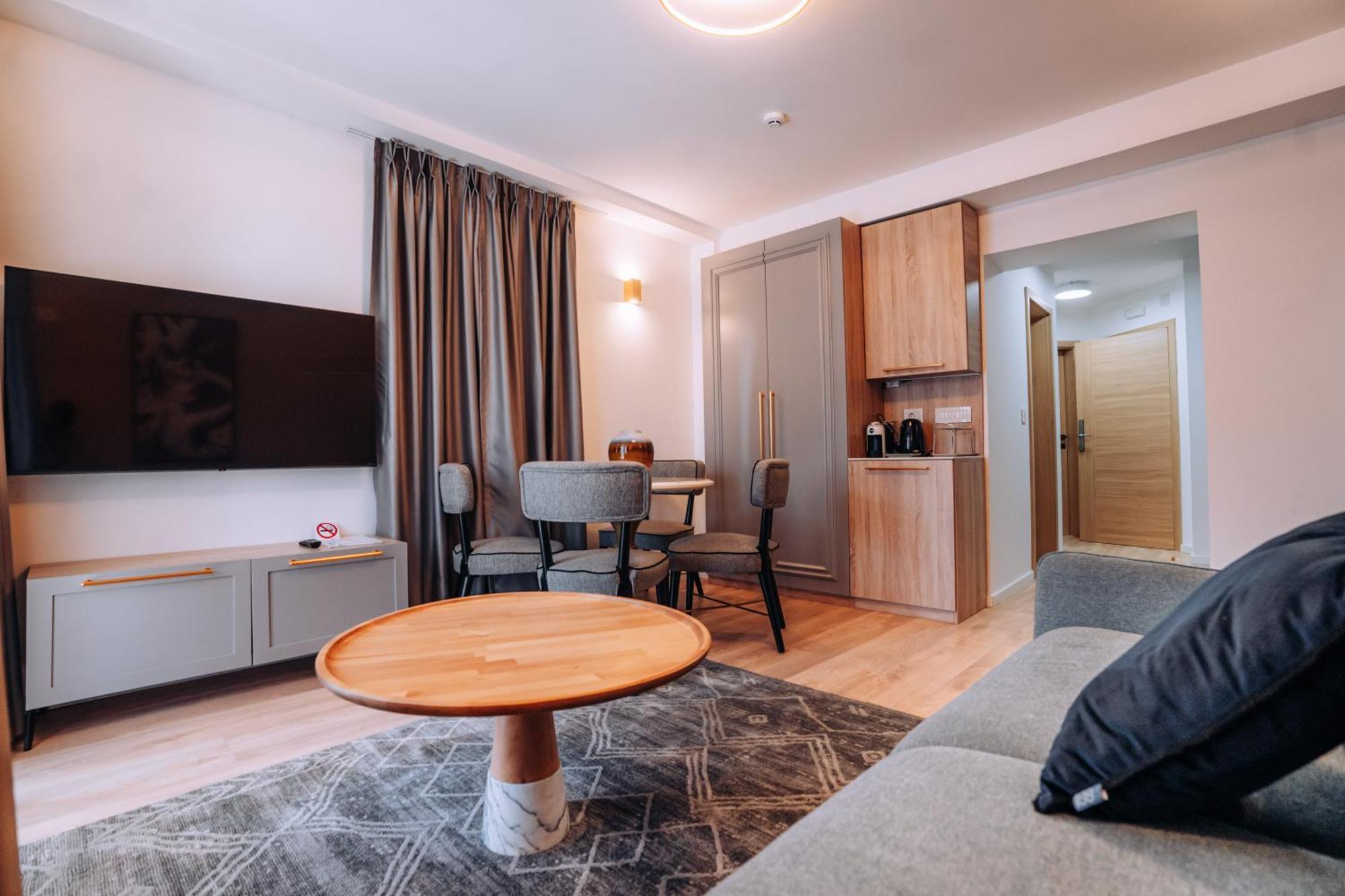 Pupin Saraiste Appartement