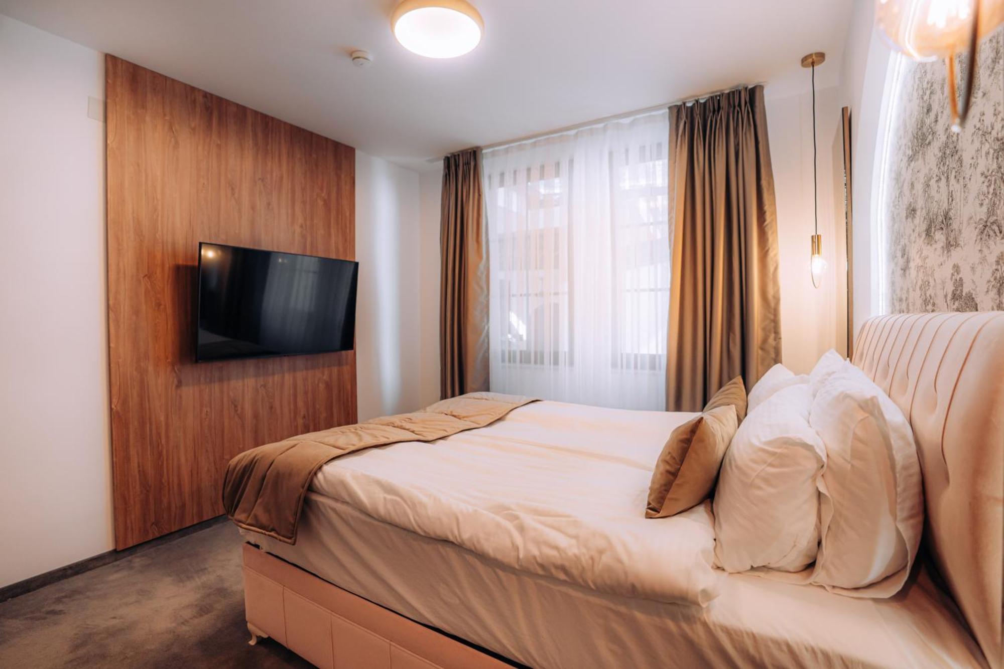 Pupin Saraiste Apartment *